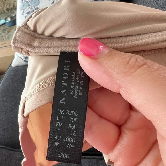 NWT Natori Women’s Racerback Wired Smooth Comfort Bra in Cafe in size 32DD